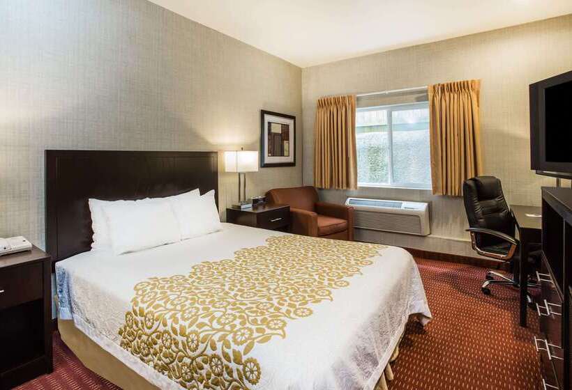 酒店 Days Inn By Wyndham Seattle Aurora