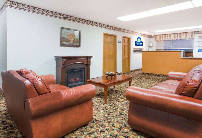 בית מלון כפרי Days Inn By Wyndham Staunton