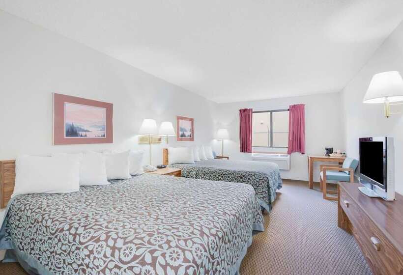 בית מלון כפרי Days Inn By Wyndham Sturgis Southdakota