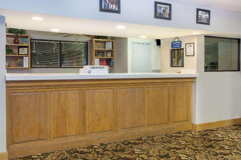 هتل Days Inn By Wyndham Valdosta I 75