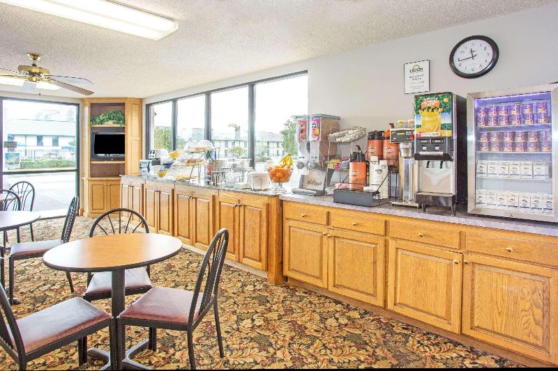 هتل Days Inn By Wyndham Valdosta I 75