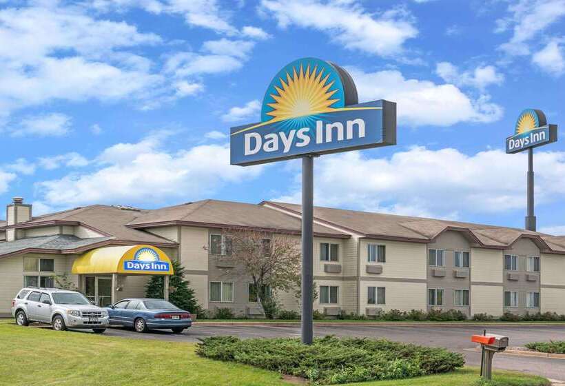 هتل Days Inn By Wyndham Westeau Claire