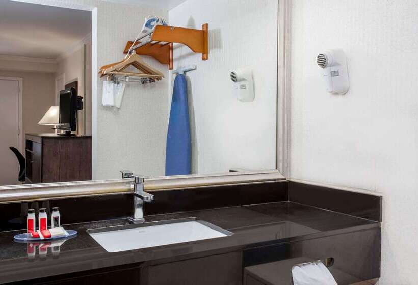 فندق Days Inn By Wyndham Wilmington/brandywine