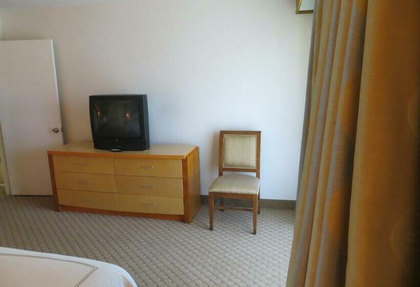 בית מלון כפרי Desert Breezes Resort