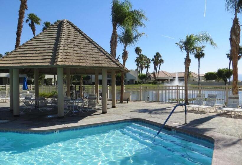 בית מלון כפרי Desert Breezes Resort