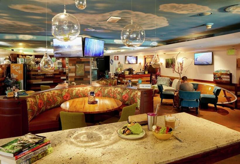 Doubletree By Hilton Hotel Alana   Waikiki Beach