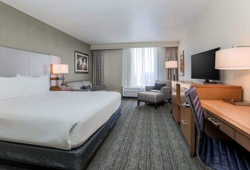 فندق Doubletree By Hilton Atlanta Airport