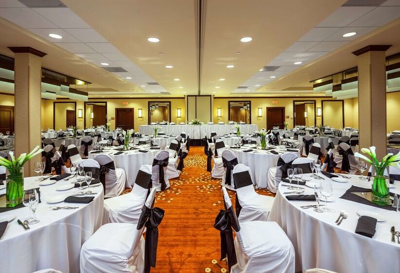 هتل Doubletree By Hilton  San Francisco Airport