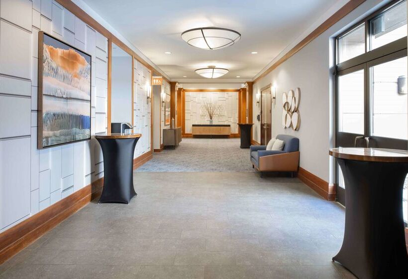 هتل Doubletree By Hilton  San Francisco Airport