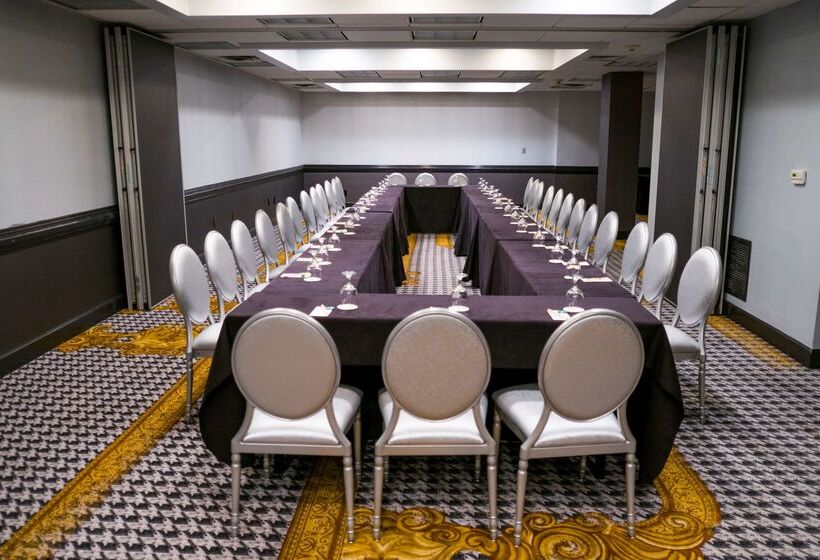 Doubletree By Hilton Hotel Tallahassee