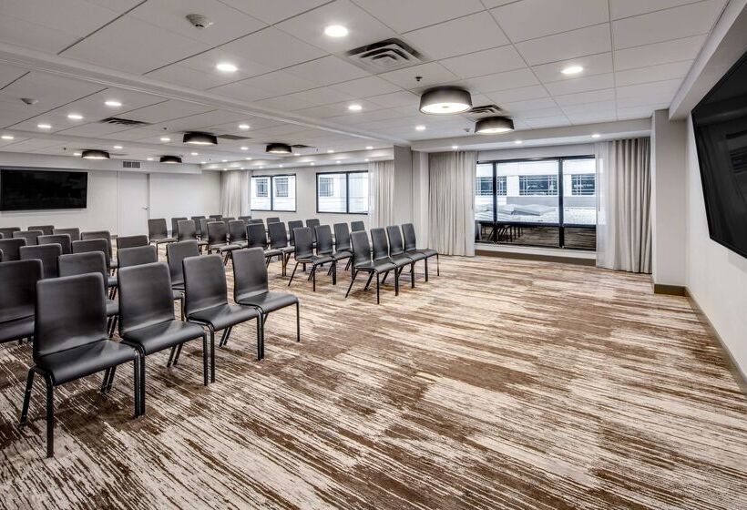Doubletree By Hilton Hotel & Suites Jersey City