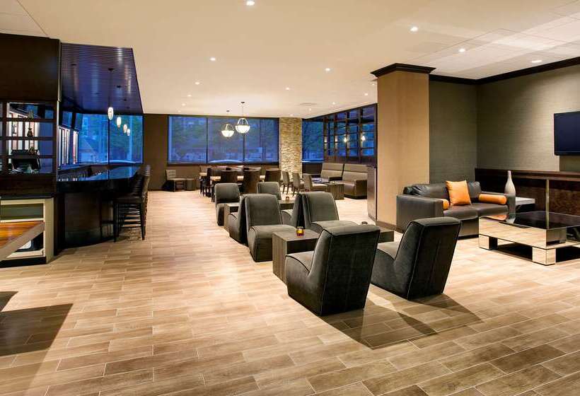 فندق Doubletree Jersey City