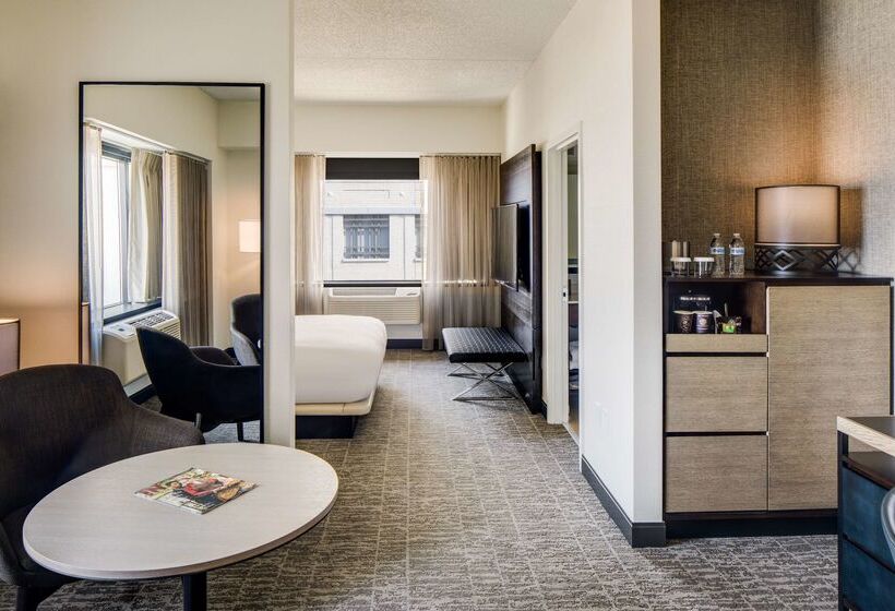 فندق Doubletree Jersey City