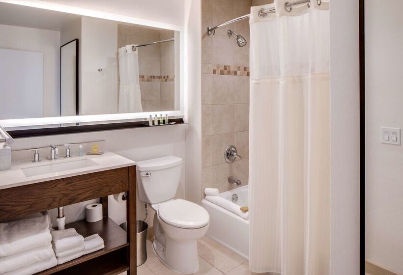 Doubletree By Hilton Hotel & Suites Jersey City