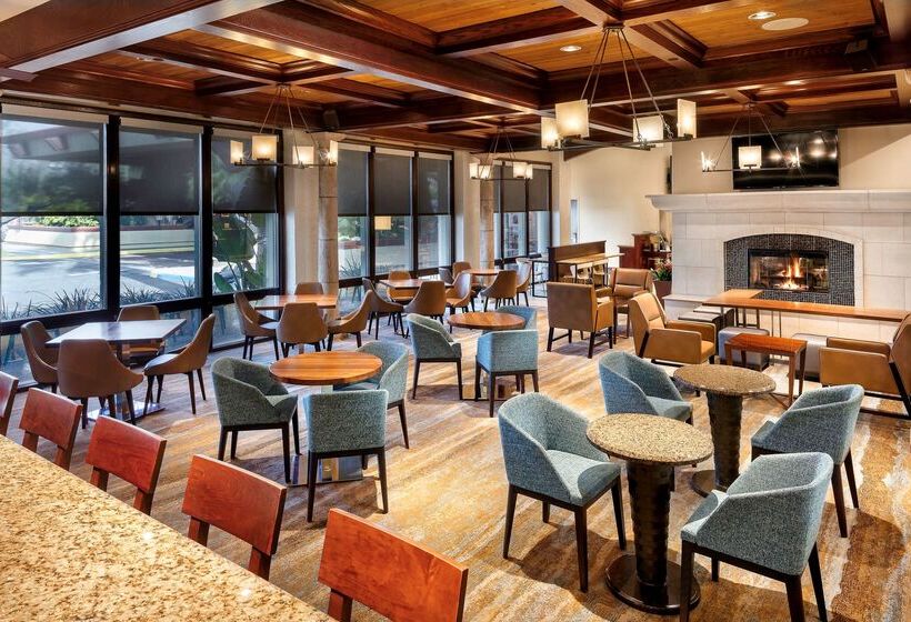 فندق Doubletree By Hilton Ontario Airport