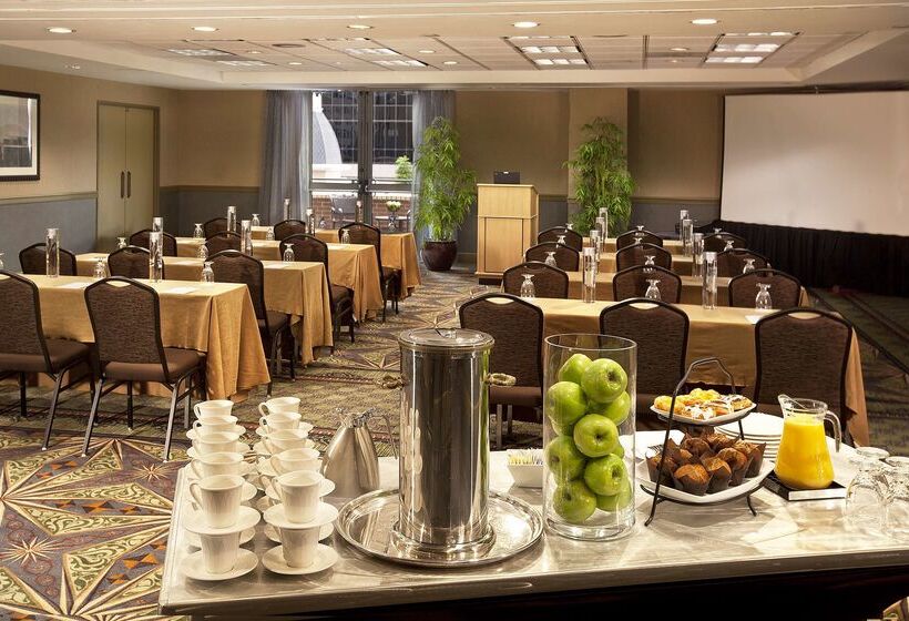 هتل Doubletree Suites By Hilton Austin Downtown Capitol