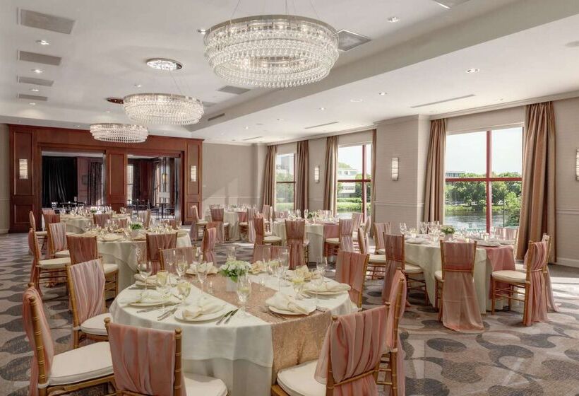 Doubletree Suites By Hilton Hotel Boston   Cambridge