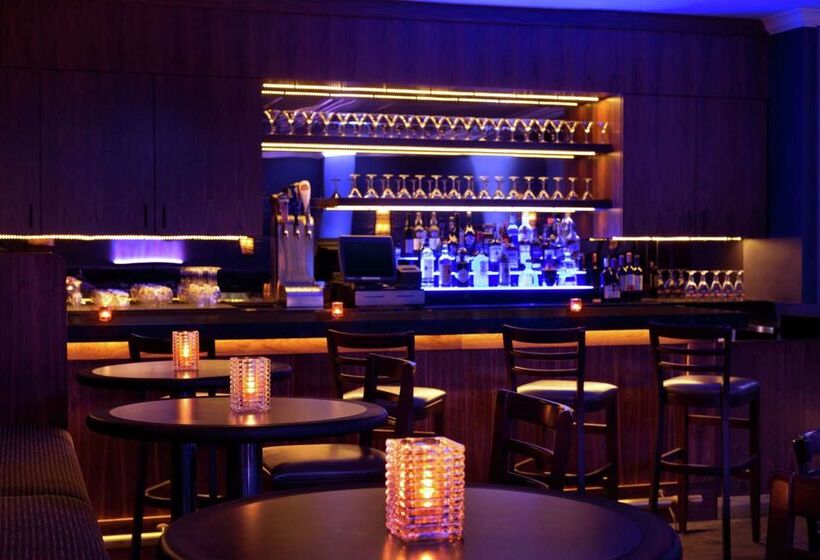 Doubletree Suites By Hilton Hotel Boston   Cambridge