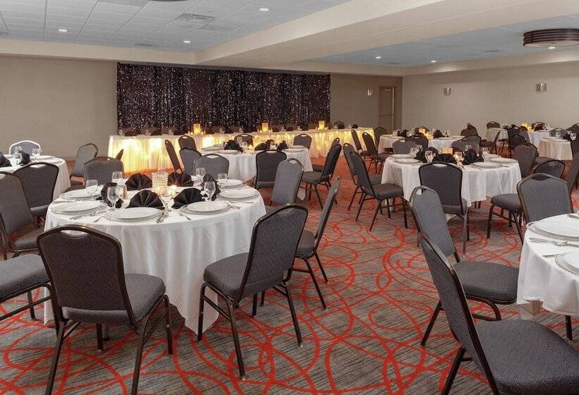 호텔 Doubletree Suites By Hilton Dayton   Miamisburg