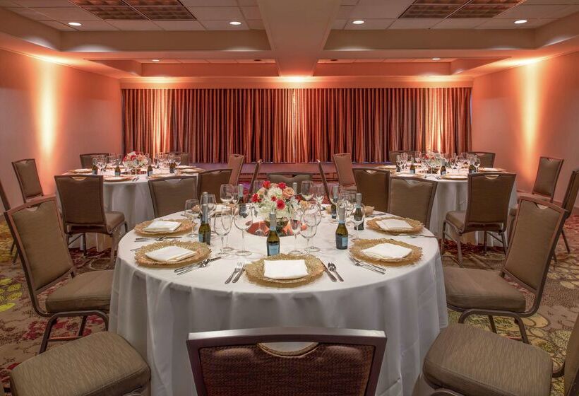 בית מלון כפרי Doubletree Suites By Hilton Seattle Airport  Southcenter