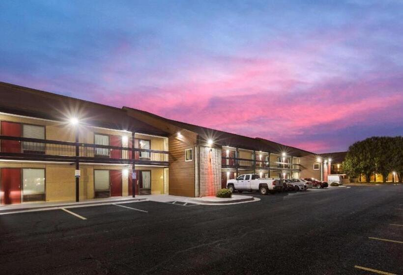 هتل Econo Lodge