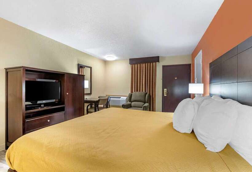 Отель Econo Lodge Urbandale  Northwest Des Moines