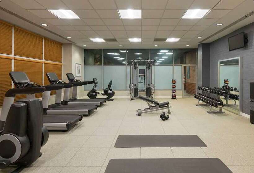Otel Embassy Suites By Hilton Baltimore At Bwi Airport