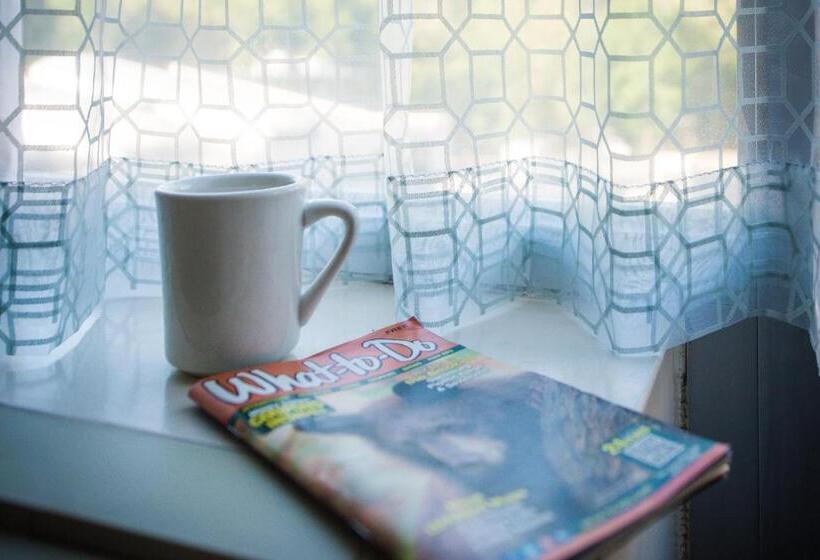 בית מלון כפרי Glenstone Lodge