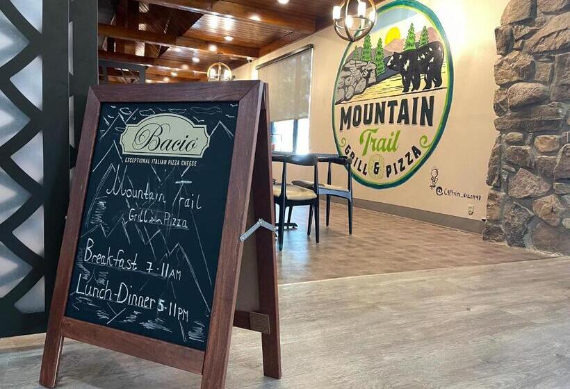 בית מלון כפרי Glenstone Lodge