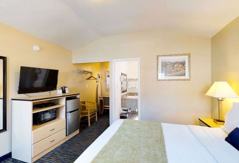 هتل Napa Discovery Inn