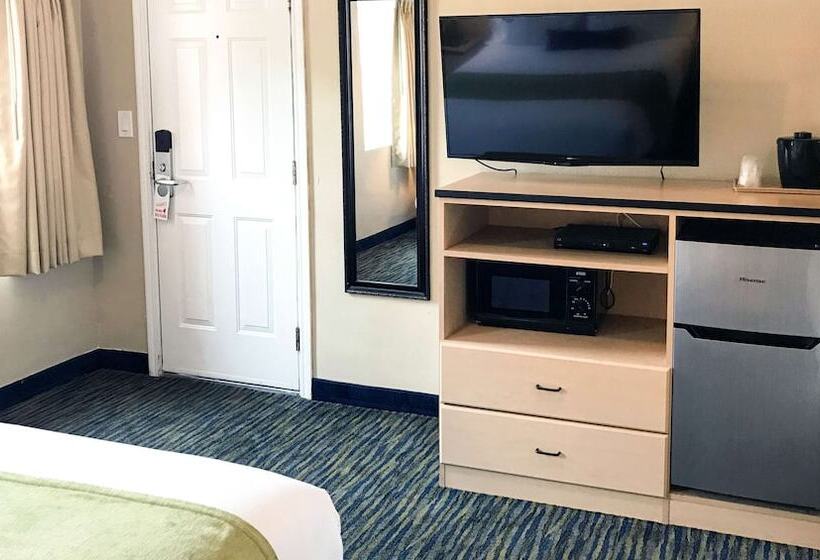 هتل Napa Discovery Inn