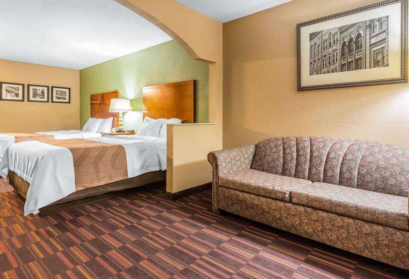 فندق Quality Inn & Suites Near Robins Air Force Base