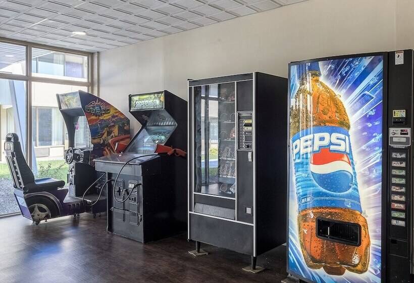 فندق Red Roof Inn Clearfield