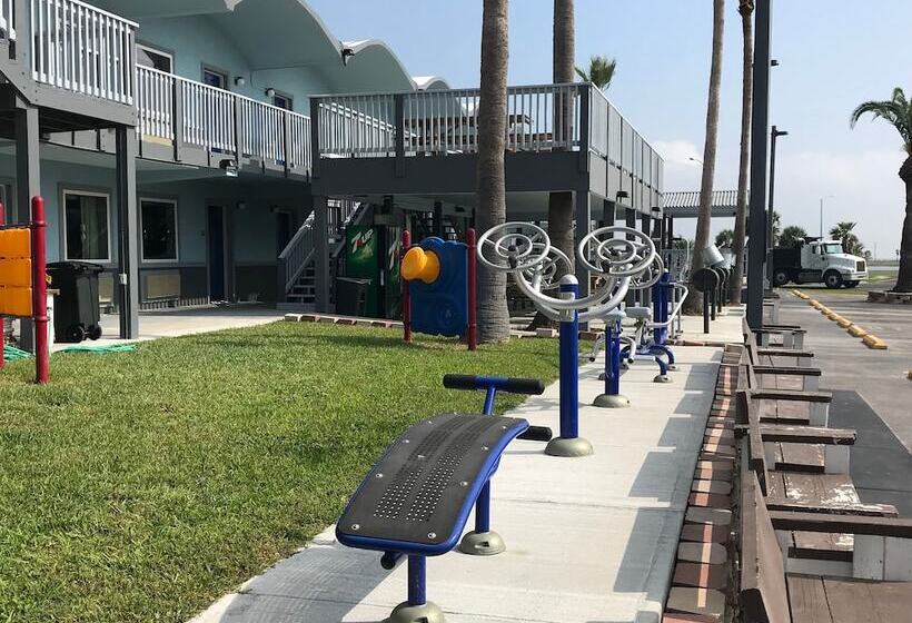 هتل Blue Wave Inn