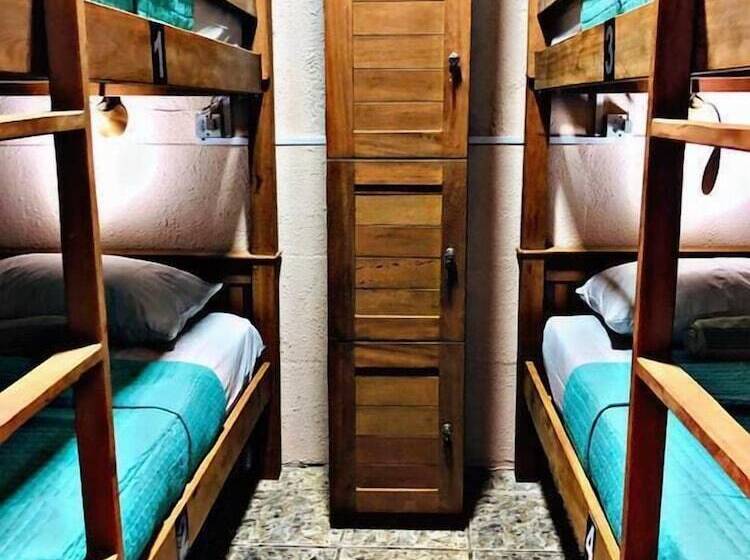 Hostel Ilha Do Amor