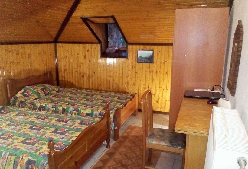 بنسيون Kostis Hause