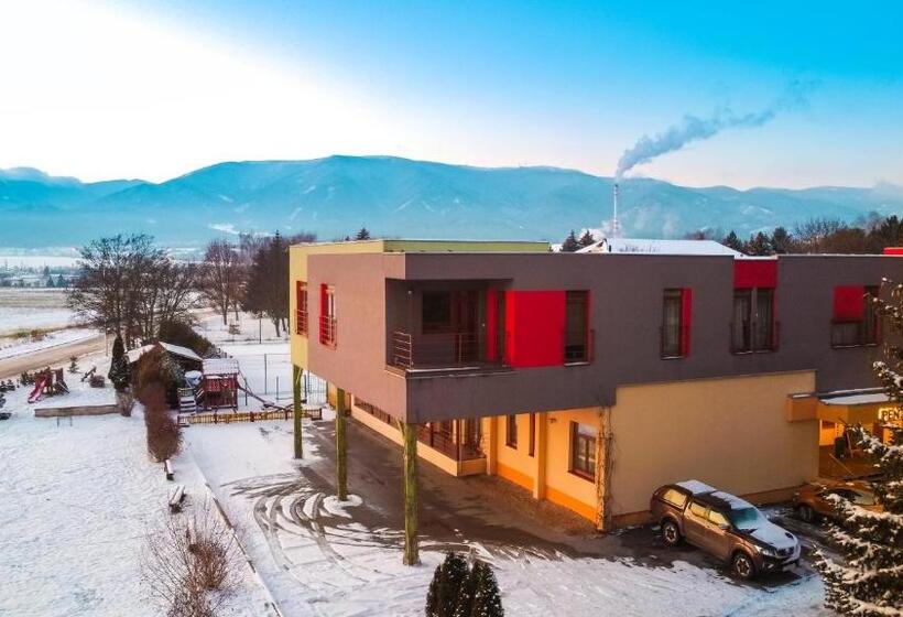 펜션 Penzión ľadoveň Skvelá Kuchyňa A Rodinná Atmosféra