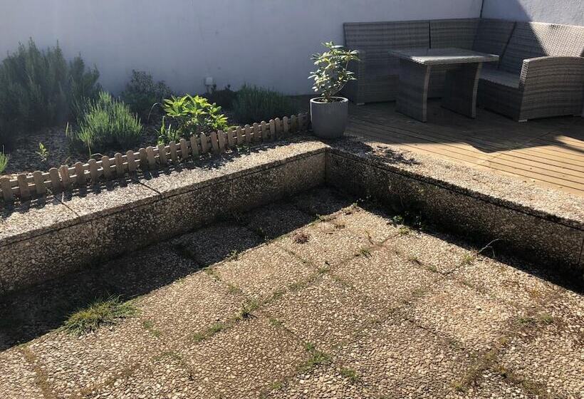 تختخواب و صبحانه La Demeure D'alexandra