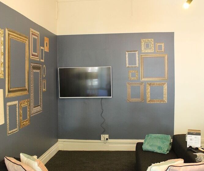 Haka Lodge Ponsonby Hostel