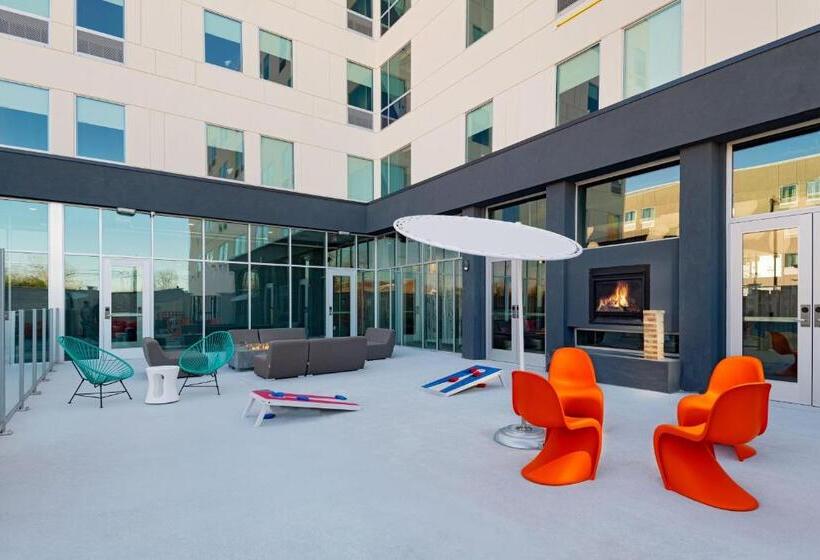 هتل Aloft Waco Downtown