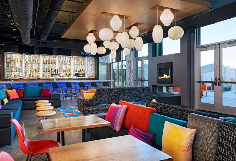 هتل Aloft Waco Downtown