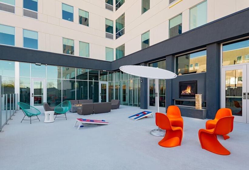 هتل Aloft Waco Downtown