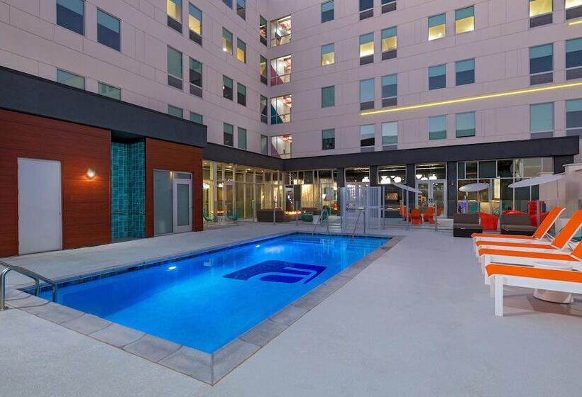 هتل Aloft Waco Downtown