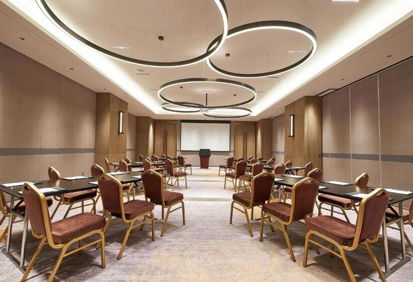 هتل Four Points By Sheraton Jiaxing