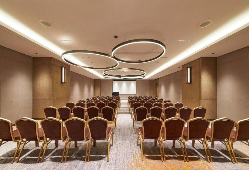 هتل Four Points By Sheraton Jiaxing