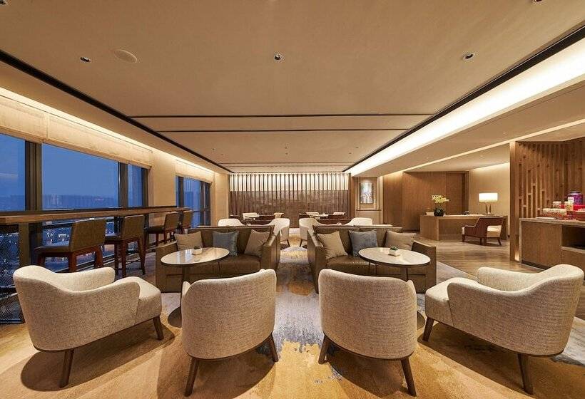 هتل Four Points By Sheraton Jiaxing