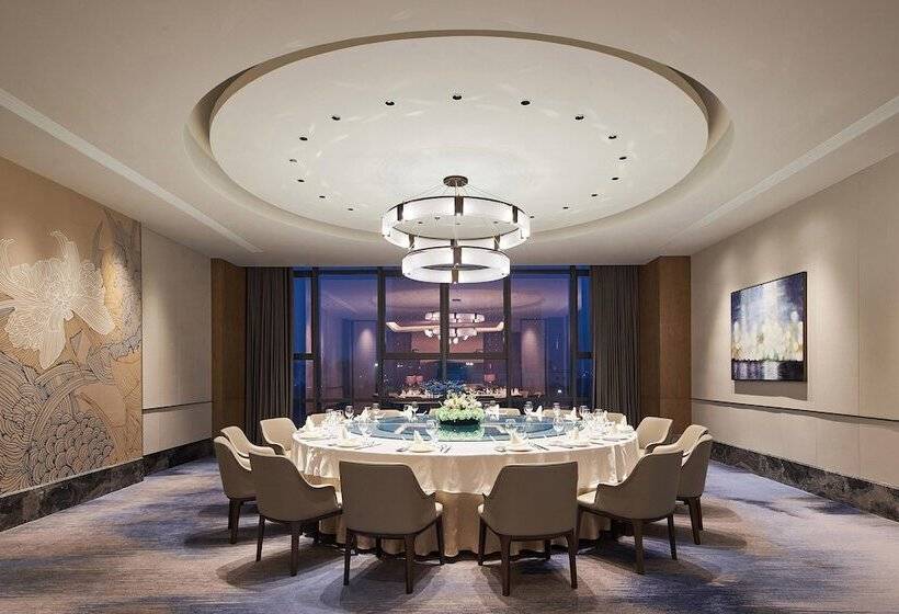 هتل Four Points By Sheraton Jiaxing