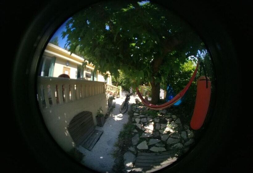 Mini Guest House Goclands   Hostel