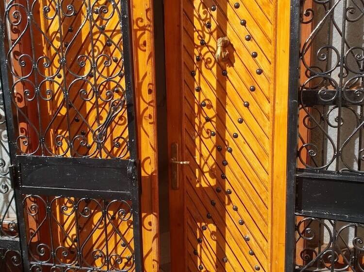 پانسیون Gite Kasbah La Palmeraie