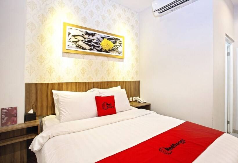 پانسیون Reddoorz Plus @ Jalan Kaliurang